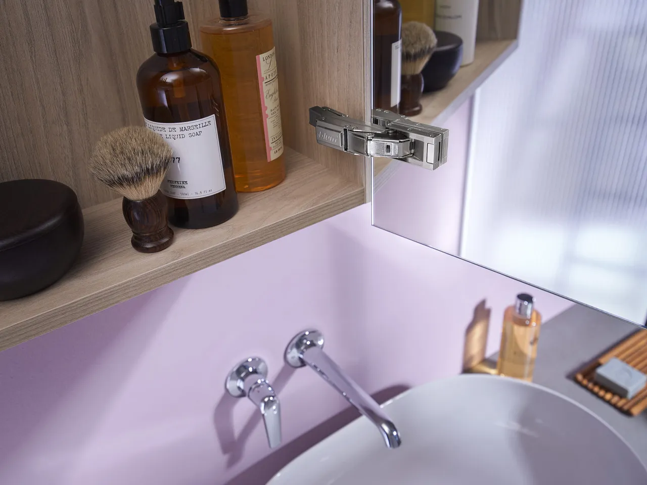 The Cristallo Hinge by BLUM for Crystal Clear Designs