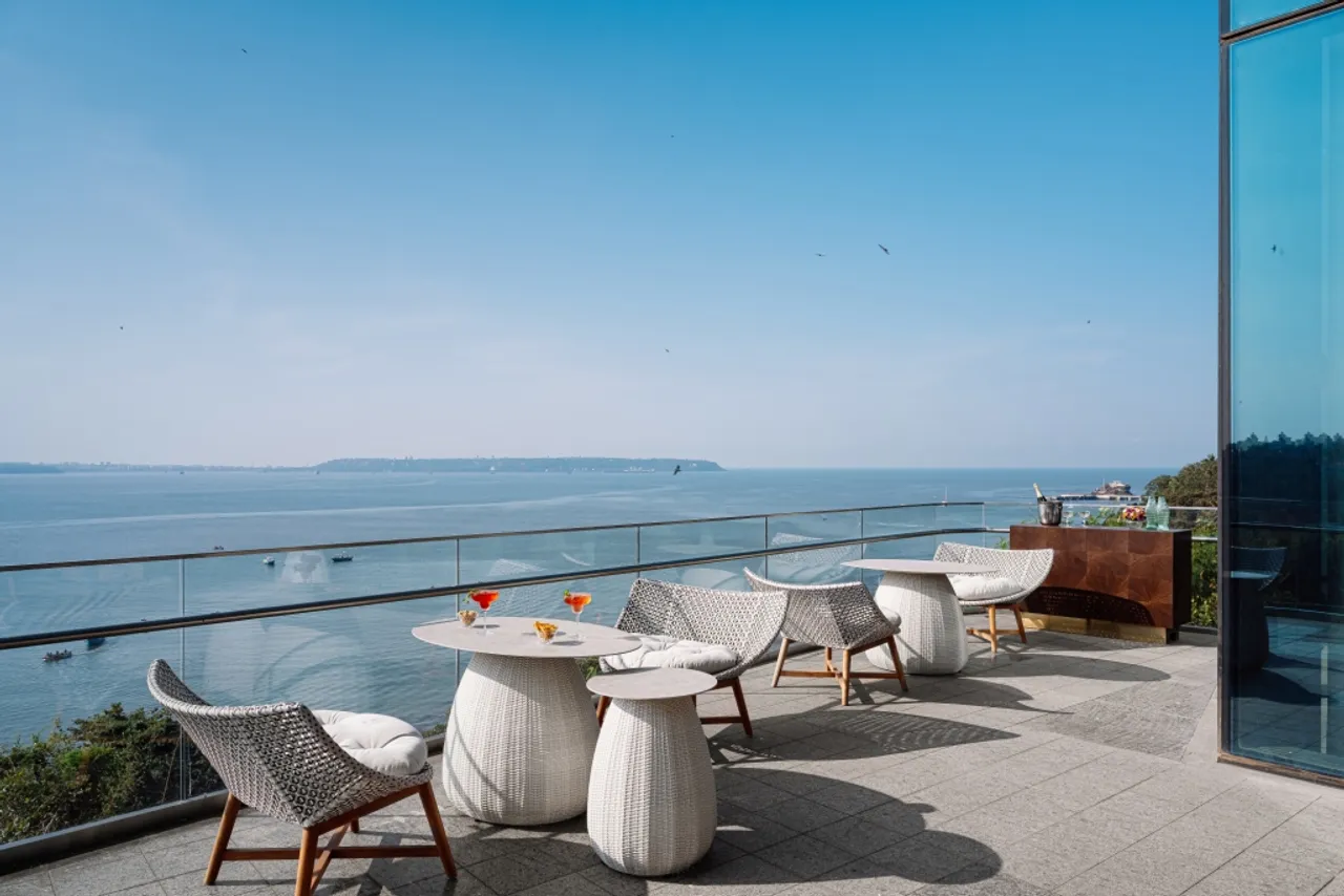 Goa’s All-New Seafood Destination – C2C (COAST TO COAST)
