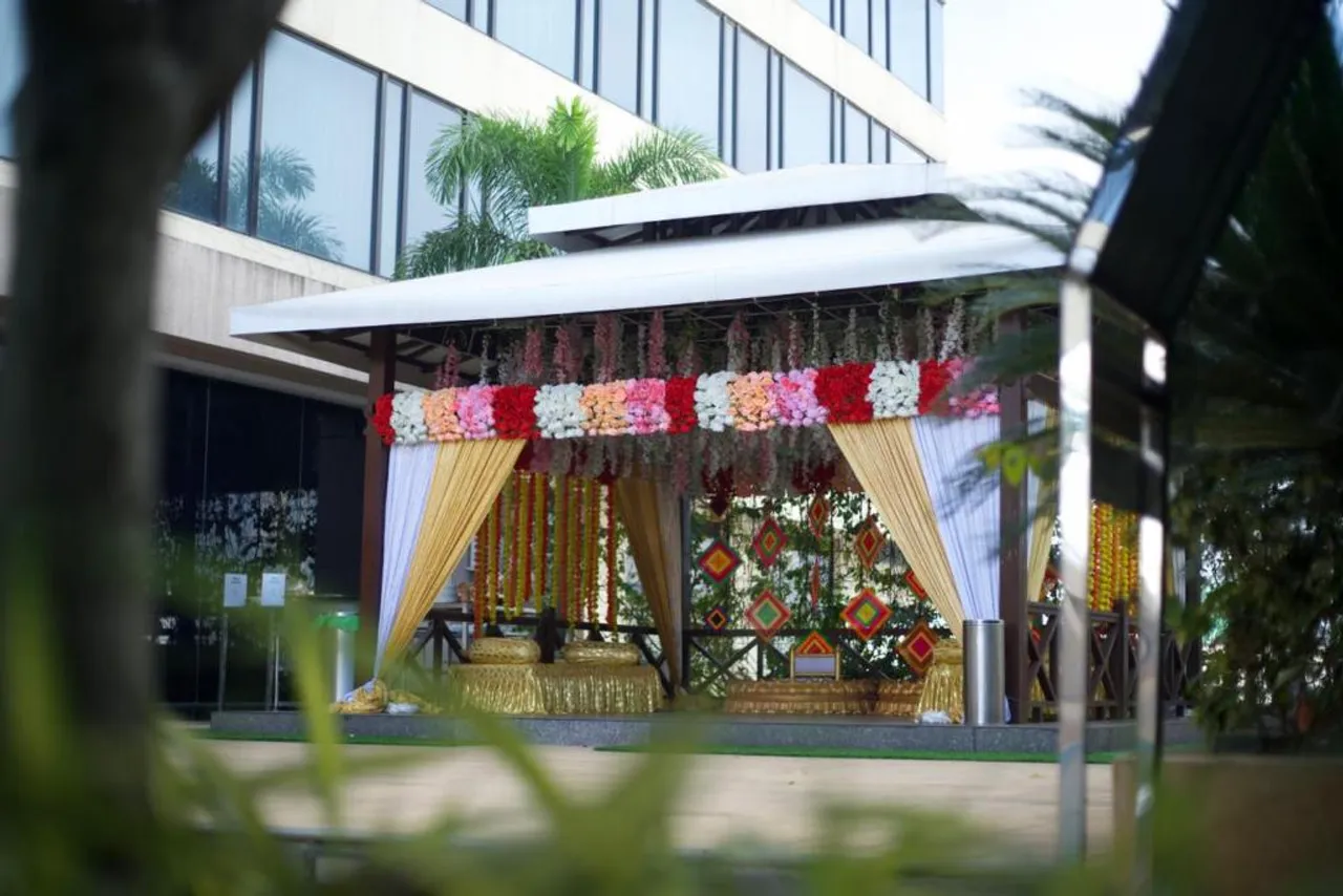 Make your dream wedding a reality with Courtyard by Marriott Pune Chakan's wedding planning team