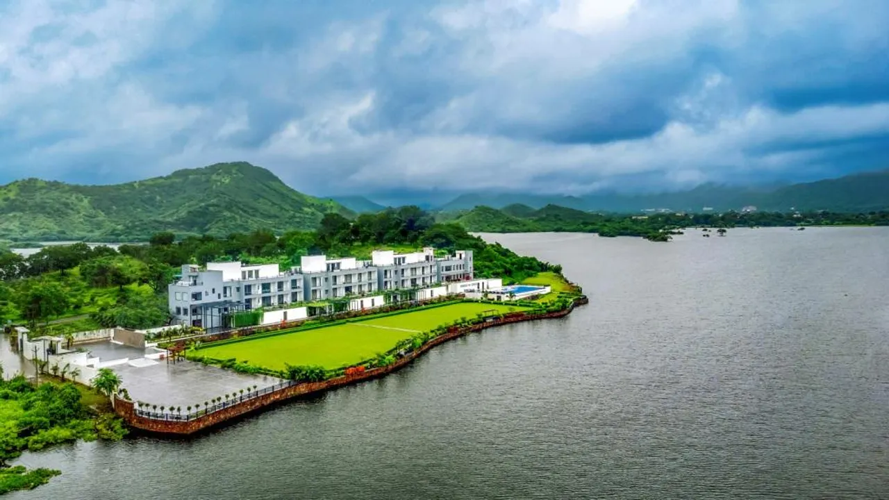 Welcome a scintillating New Year at ZANA Lake Resort, Udaipur