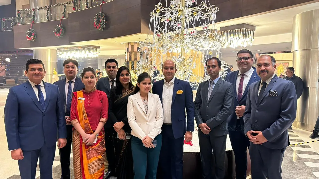 Crowne Plaza Greater Noida spreads the Christmassy spirit with Christmas tree lighting