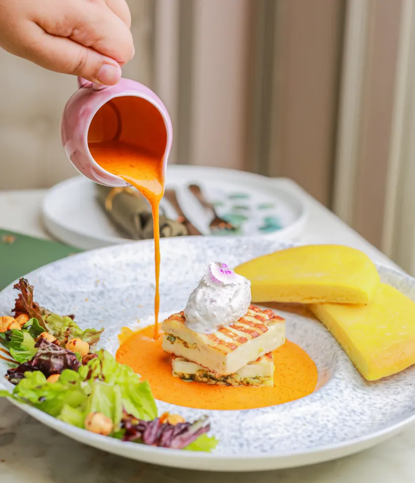 Glasshouse World Grill & Bar: A Taste of Exquisite Experience Opens Up In Gurugram
