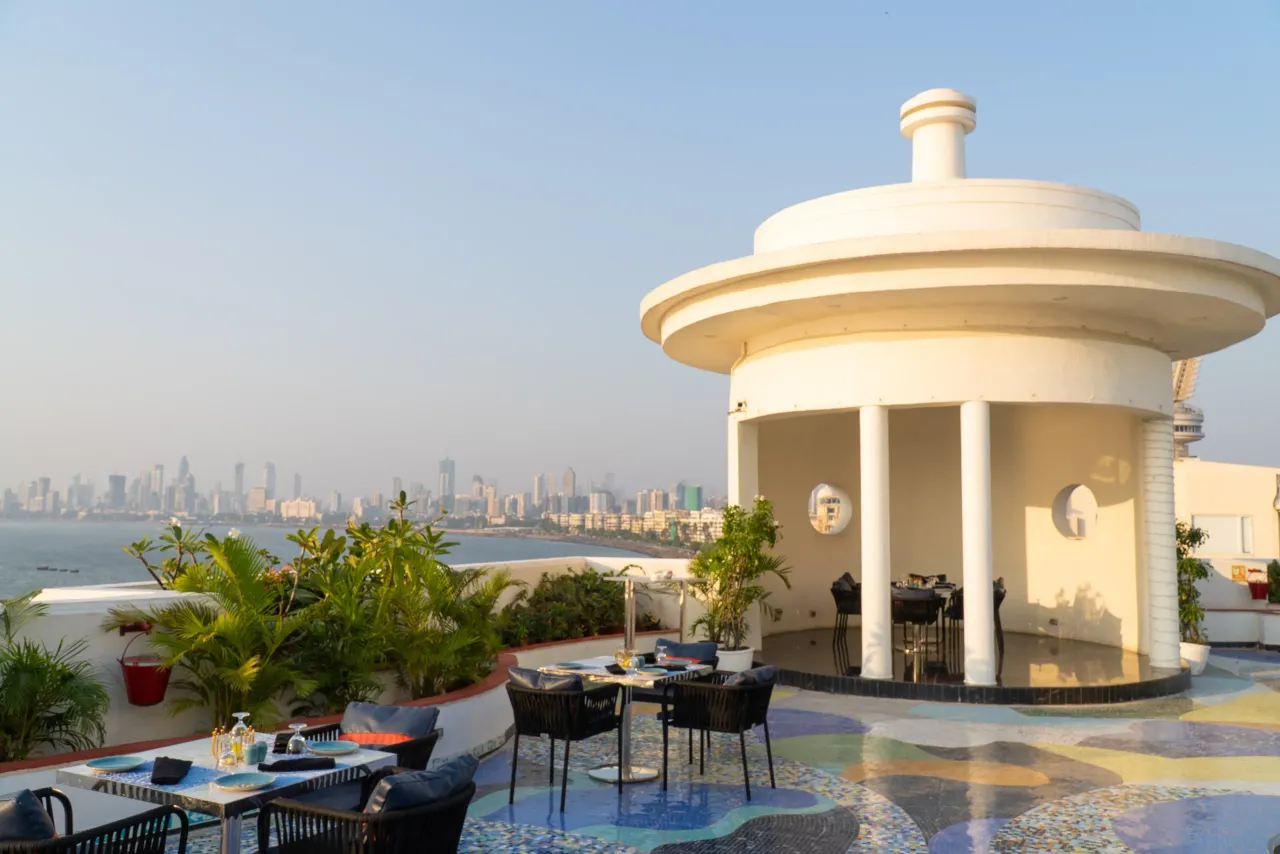 Rediscover Allamanda Terrace: Hotel Marine Plaza's Rooftop Jewel