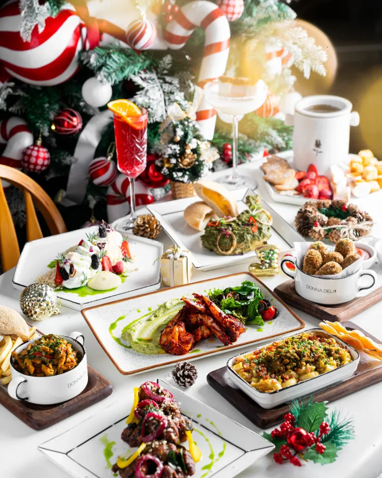 Celebrate Christmas at Donna Deli: A Feast for the Senses