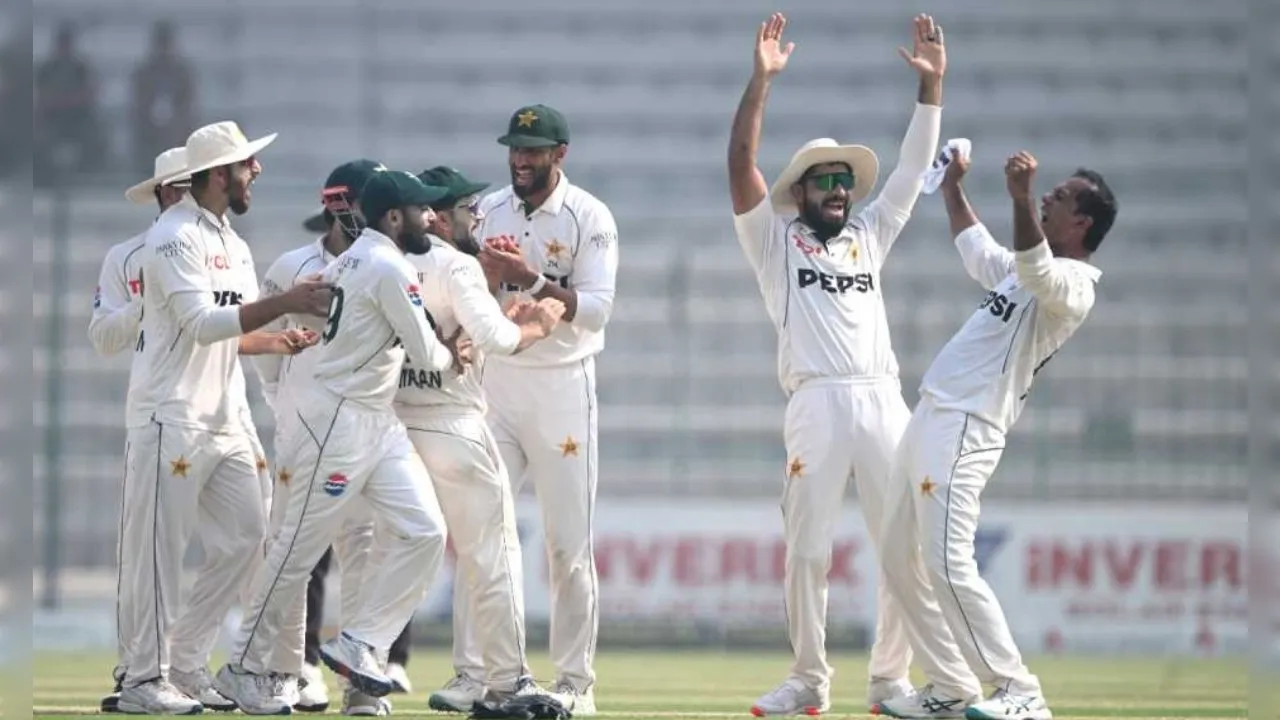England beats pakistan