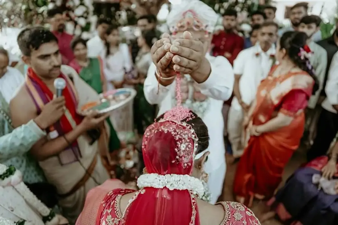 In which country does a father marry his daughter? In which country does a father marry his daughter?: ভারতের পড়শি দেশে নিজের মেয়েকে বিয়ে করতে পারেন বাবা