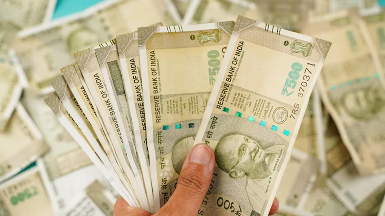 Rupee against Doller: ভারতীয় রুপি চার মাসের মধ্যে সবচেয়ে বড় পতনের শিকার হয়েছে