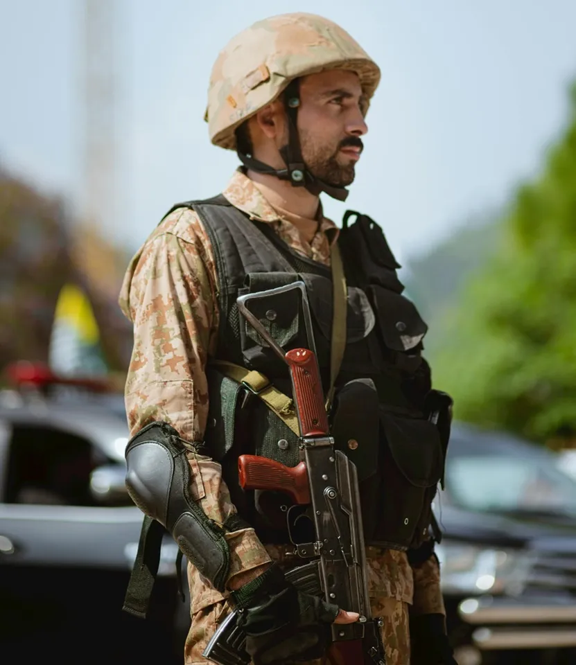food pakistan army