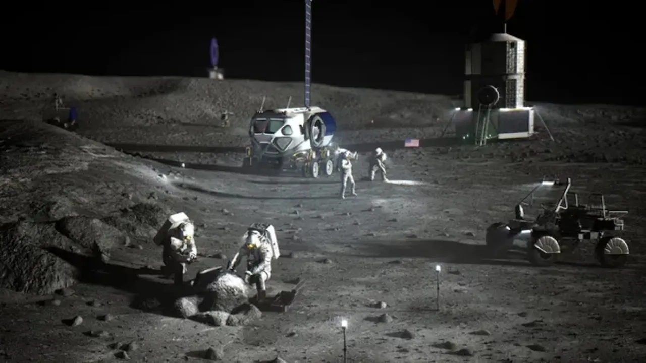 moon space station