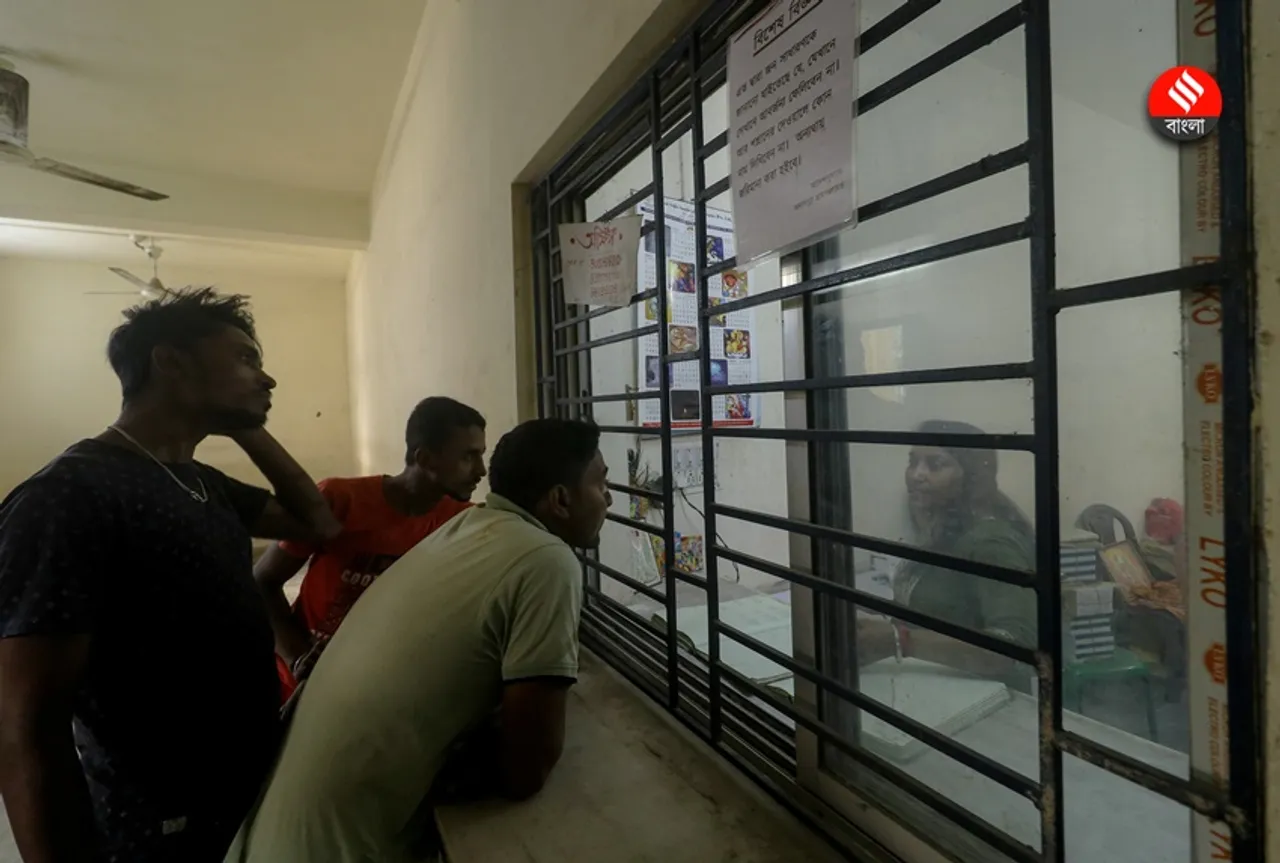 Female Dom: বারুইপুরের পঞ্চায়েত এলাকা পুরন্দরপুর মহাশ্মশানের দায়িত্ব সামলে আসছেন টুম্পা দাস