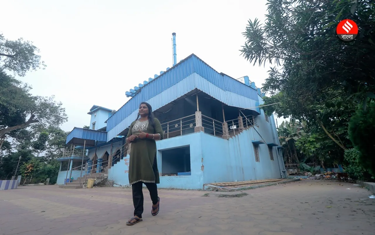 Female Dom: বারুইপুরের পঞ্চায়েত এলাকা পুরন্দরপুর মহাশ্মশানের দায়িত্ব সামলে আসছেন টুম্পা দাস