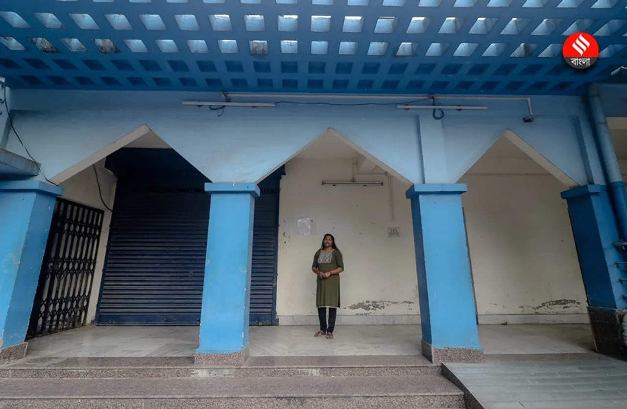 Female Dom: বারুইপুরের পঞ্চায়েত এলাকা পুরন্দরপুর মহাশ্মশানের দায়িত্ব সামলে আসছেন টুম্পা দাস