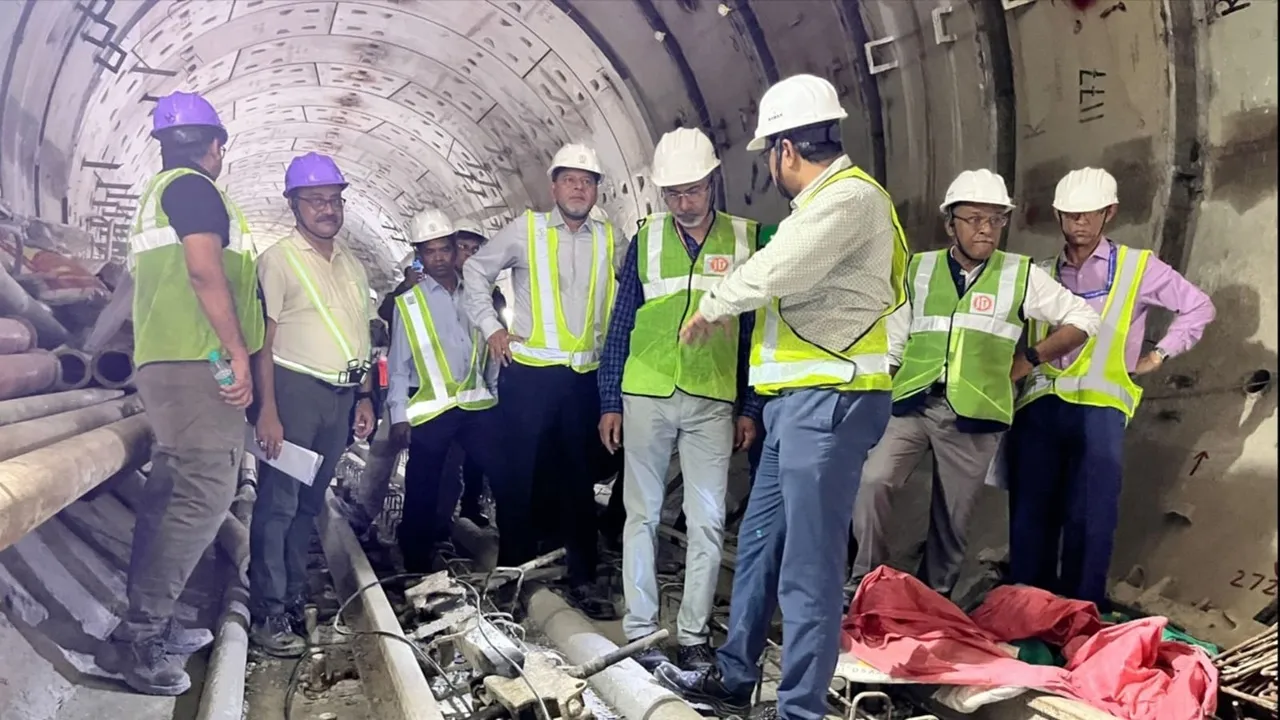 Kolkata Metro,Metro Rail,কলকাতা মেট্রো, মেট্রোরেল