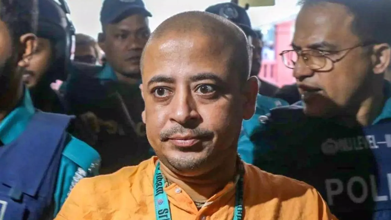 Chinmoy Krishna Das,ISKCON<Bangladesh,চিন্ময়কৃষ্ণ দাস, ইসকন,বাংলাদেশ