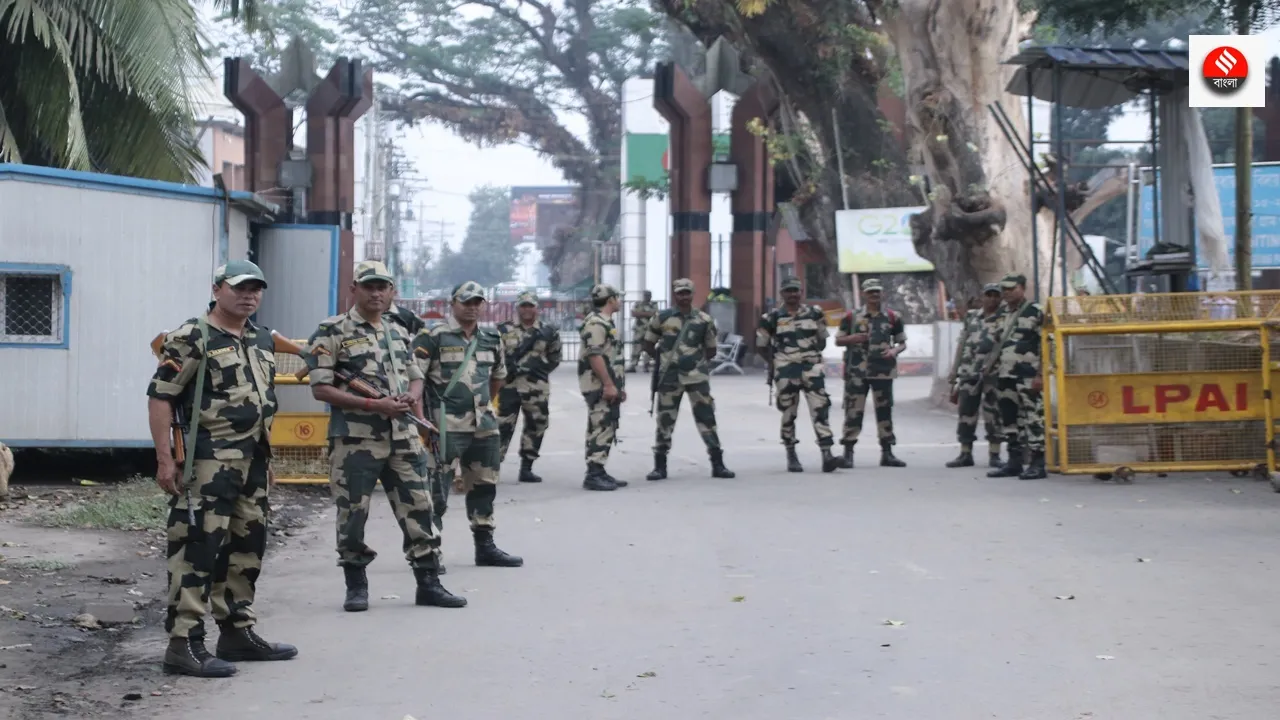 Bangladesh Unrest, attacks on hindus, petrapole,ISKCON, Chinmoy krishna Das,petrapole,বাংলাদেশ,হিন্দুদের উপর আক্রমণ,পেট্রাপোল,ইসকন