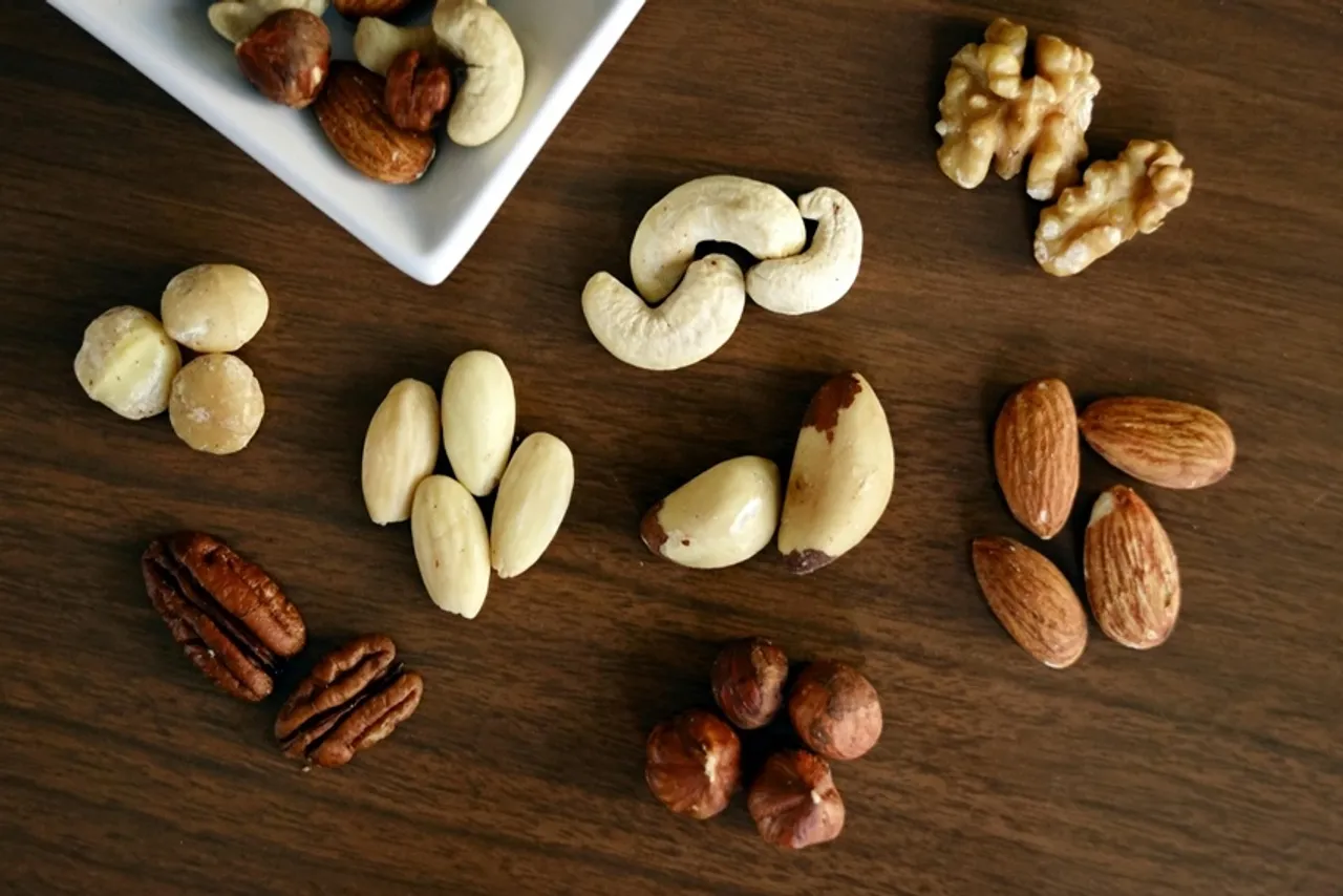 Dry Fruits to Avoid Daily: কিছু ড্রাই ফ্রুটস আছে যা প্রতিদিন এড়িয়ে চলা উচিত