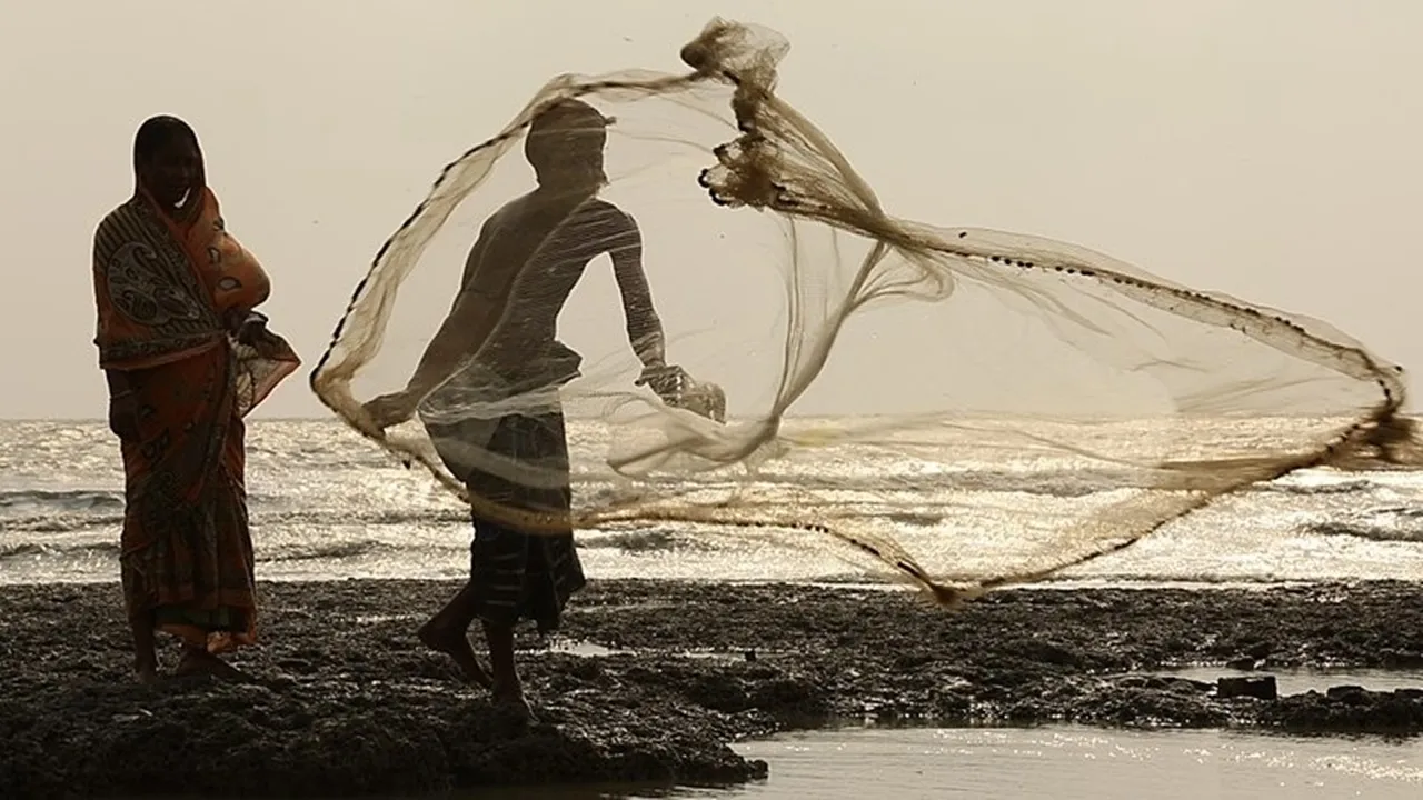 Sunderban Fishermen trapped in Bangladesh