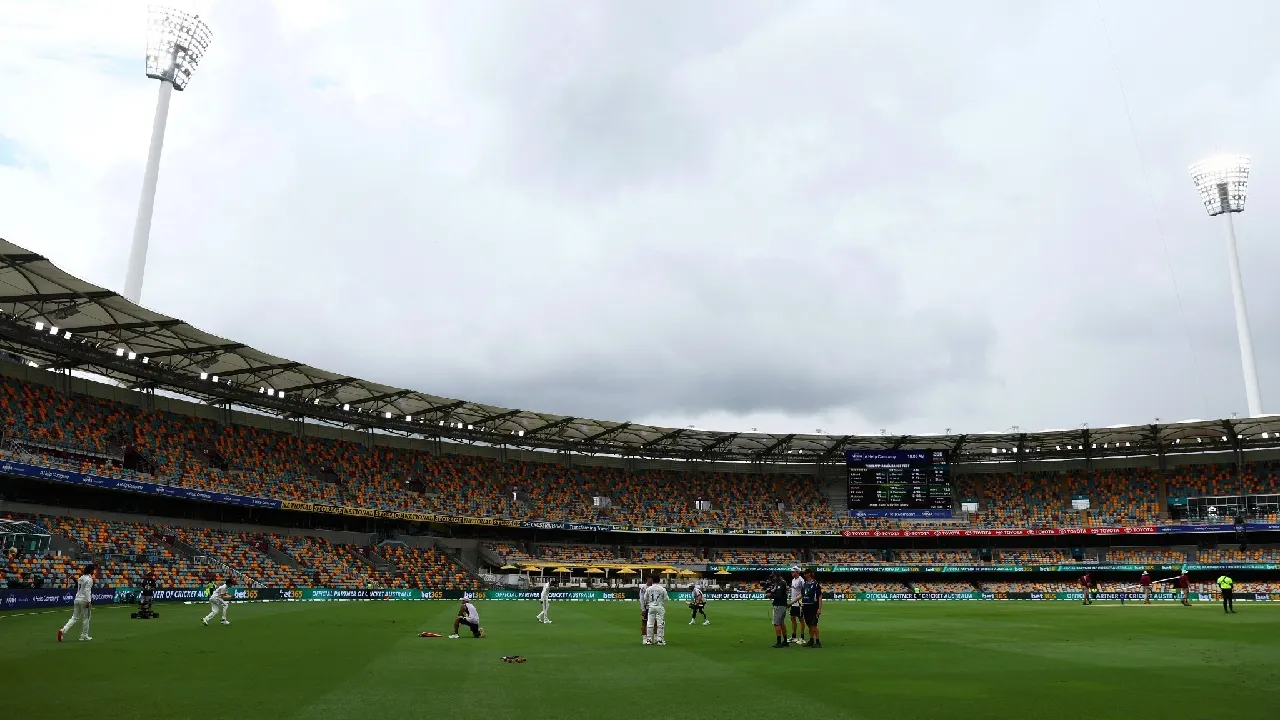 Brisbane test weather