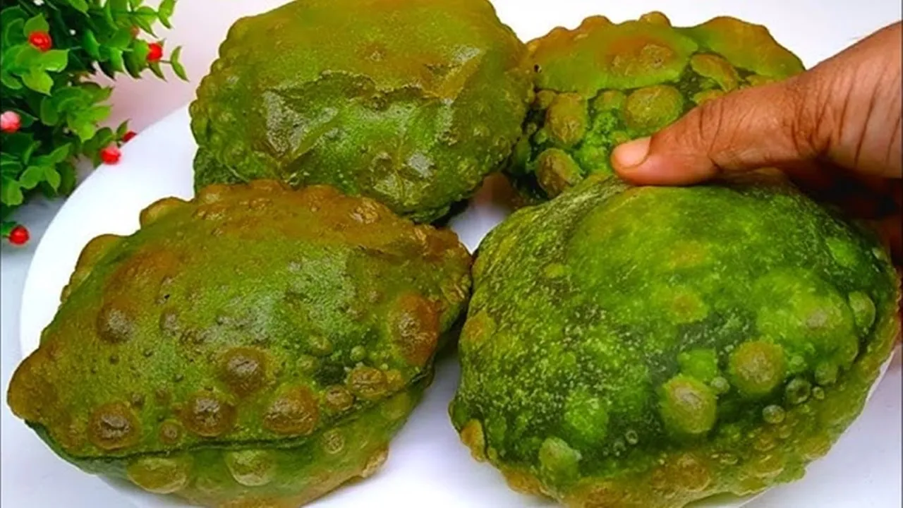 Palak Kochuri Recipe: কীভাবে বাড়িতে বানাবেন পালং শাকের কচুরি?