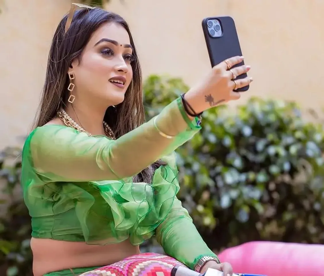Who is Harsha Richhariya: মহাকুম্ভ হর্ষ রিচারিয়াকে রাতারাতি তারকা বানিয়েছে