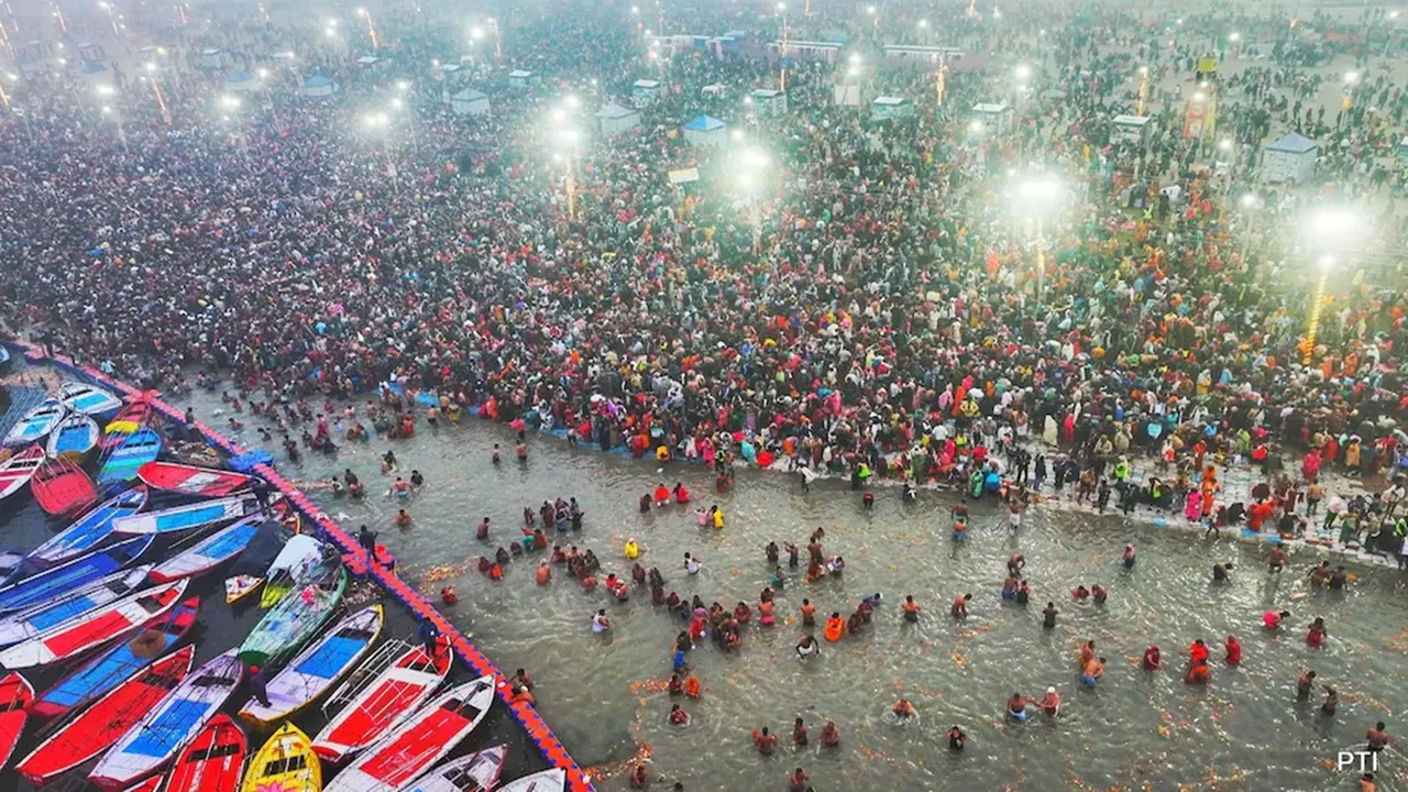 Maha Kumbh 2025 Amrit Snan: মহাকুম্ভের প্রথম অমৃত স্নান প্রয়াগরাজের ত্রিবেণী সঙ্গমে