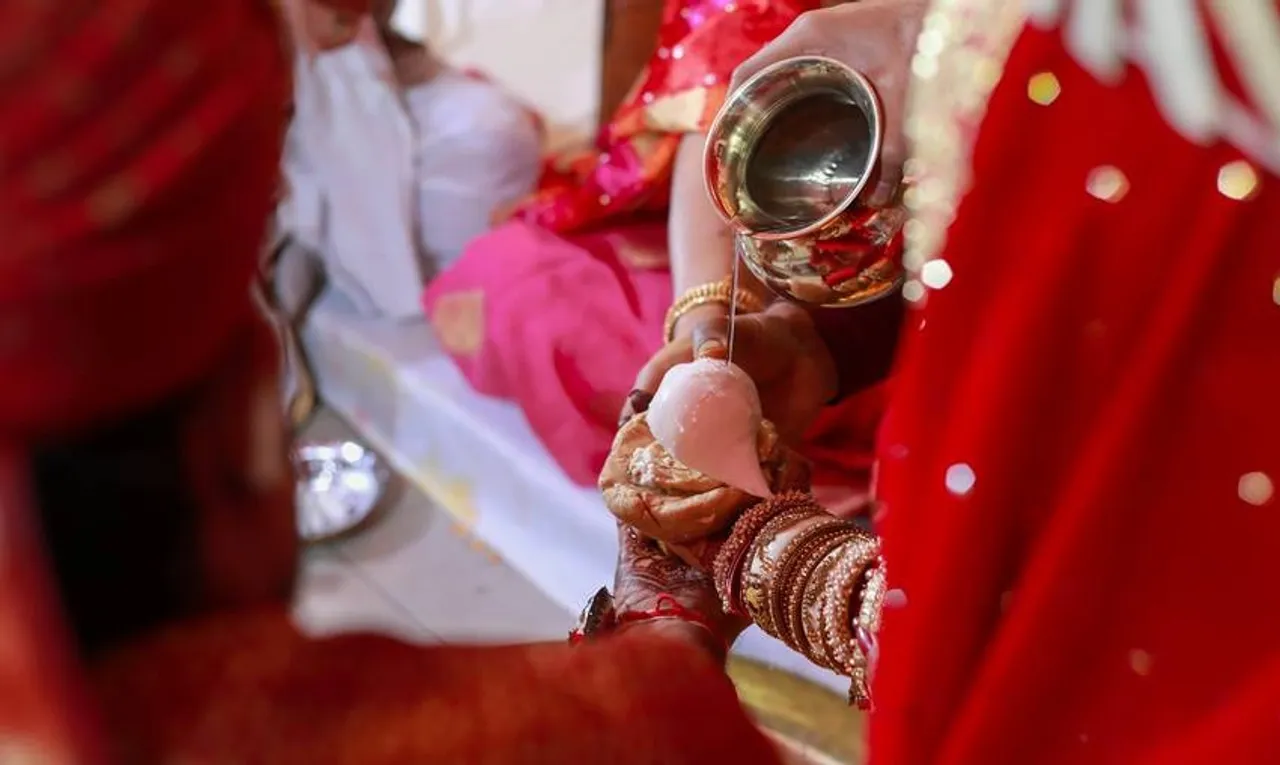 Ghost Wedding: পৃথিবীতে এমন একটি দেশ আছে যেখানে মৃতদেহকে বিয়ে করা হয়