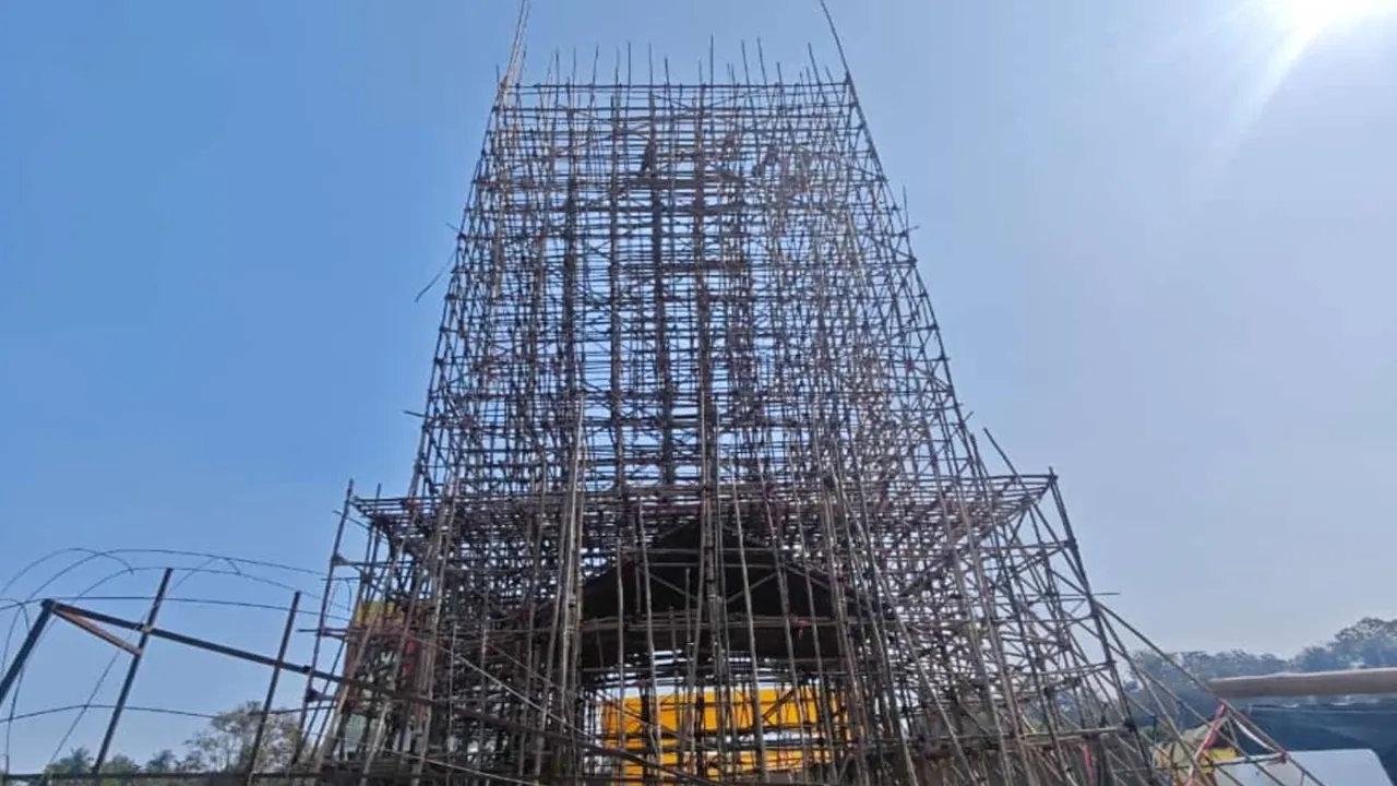 Saraswati Puja,Saraswati Puja 2025,Batanagar 111 feet Saraswati Puja,Batanagar,সরস্বতী পুজো, বাটানগর ১১১ ফুটের সরস্বতী পুজো