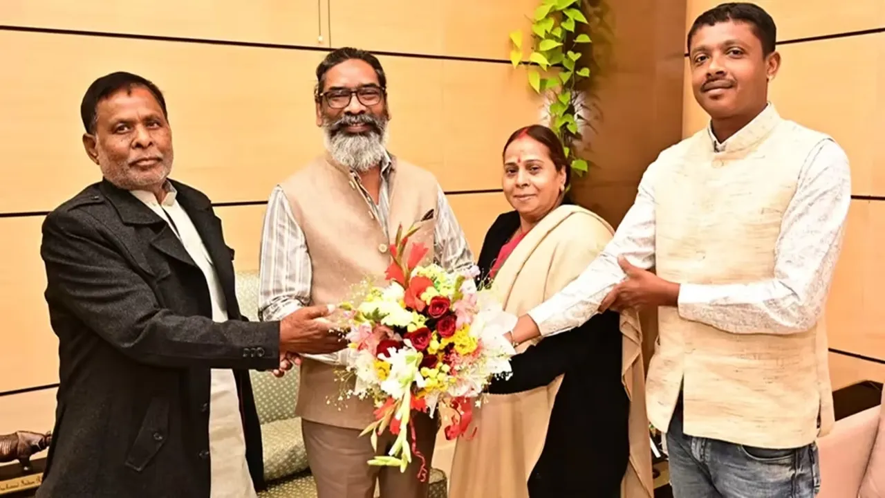Hemant soren: আবারও হেমন্ত সোরেনের সঙ্গে হাত মেলাতে চলেছেন দুই শক্তিশালী নেতা