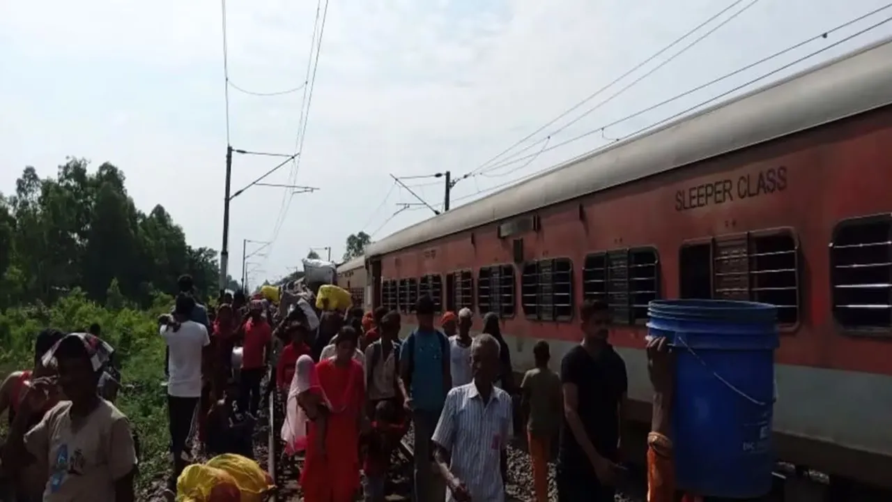 Five-member committee formed to probe Jalgaon train incident