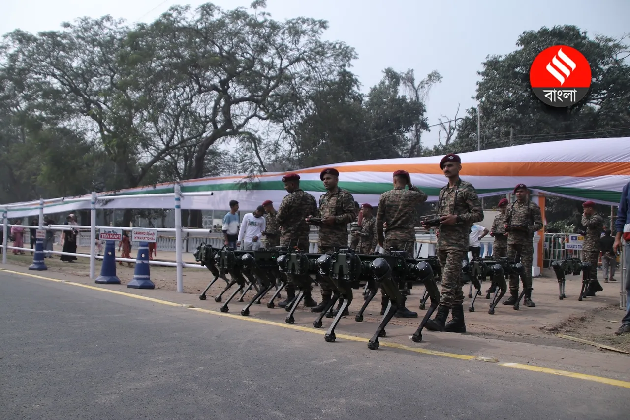 Republic Day 2025: প্রজাতন্ত্র দিবসের কুচকাওয়াজ মাতাবে সেনার রোবট কুকুর