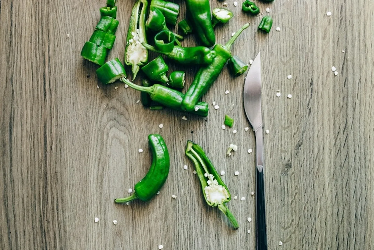 Health Benefits of Green Chilli: কাঁচালঙ্কা শুধু খাবারের স্বাদই বাড়ায় না, স্বাস্থ্যের জন্যও অনেক উপকারী