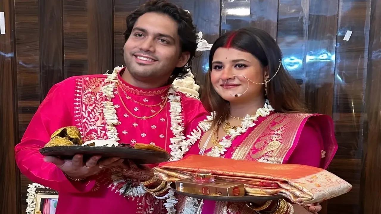 পুত্র না কন্যা সন্তান? কীসের ইঙ্গিত দিলেন হবু মা?