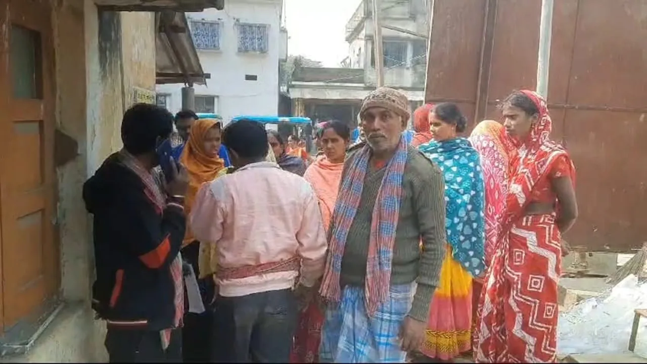 Malda News: নিজ নিজ ঘরে দুজন গলায় ফাঁস দিয়ে আত্মহত্যা করে এমনটা জানা যাচ্ছে পরিবার সূত্রে