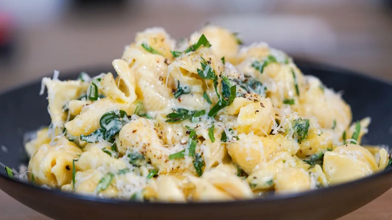 Creamy Pasta Sauce Recipe: ২০-২৫ মিনিটেই রেস্তোরাঁ স্টাইল Pasta Sauce বানাতে পারবেন