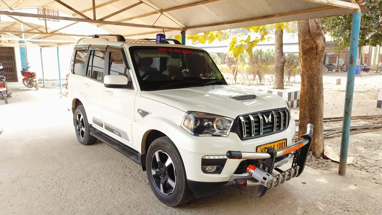 Purba Bardhaman News,Nabanna,burdwan news,vehicles fitted with blue lights,west bengal news,নীল বাতি লাগানো গাড়ি, নবান্ন,পূর্ব বর্ধমানের খবর