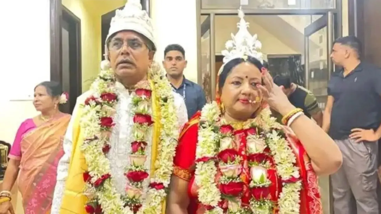 Dilip Ghosh Rinku majumdar marriage wedding menu,Dilip Ghosh Marriage Menu,দিলীপ ঘোষের বিয়ের মেনু,দিলীপ ঘোষের বিয়েতে মেনু কী কী ছিল