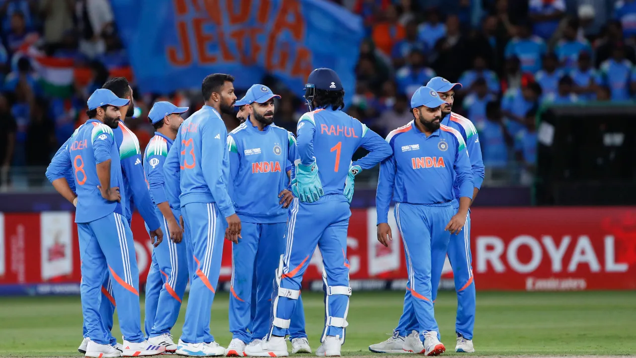 Indian Cricket Team (22)