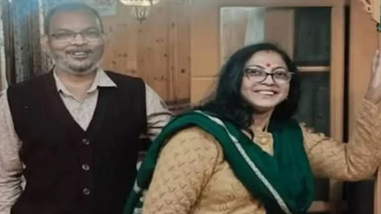 Hindu professor survived after reciting kalima,Pahalgam terror attack,কলমা পড়ে প্রাণে বাঁচলেন হিন্দু অধ্যাপক দেবাশিস ভট্টাচার্য, পহেলগাঁওয়ে জঙ্গি হামলা