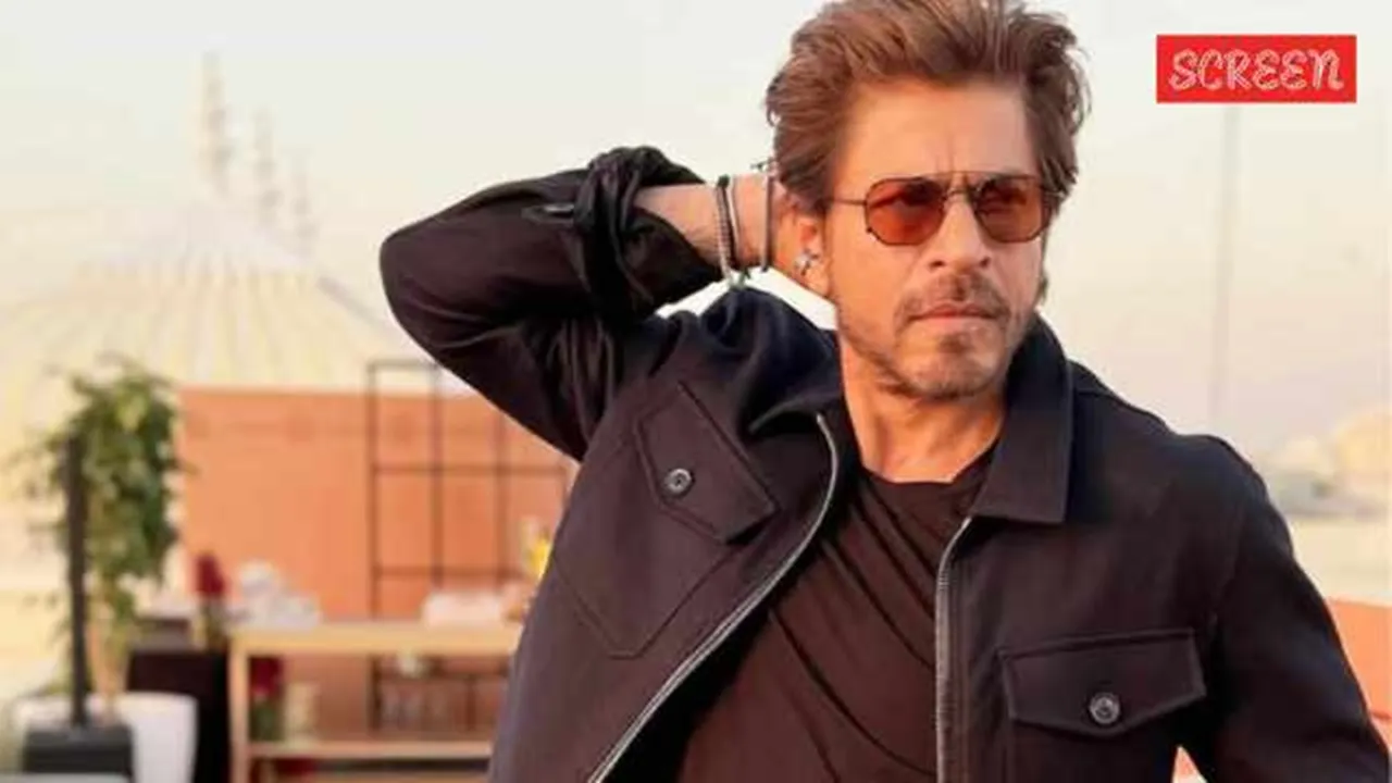 srk in met gala sabyasachi 