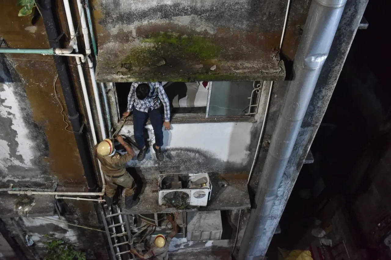 Kolkata hotel fire, Kolkata fire tragedy, Mechhua Fruit Market fire,fire,Kolkata fire death toll,Barabazar Fire, ঋতুরাজ হোটেল দুর্ঘটনা,বড়বাজারে মৃতদের তালিকা,মেছুয়া ফলপট্টি অগ্নিকাণ্ড,Victims of Kolkata fire,কলকাতার হোটেলে আগুন, বড়বাজারে হোটেলে আগুন