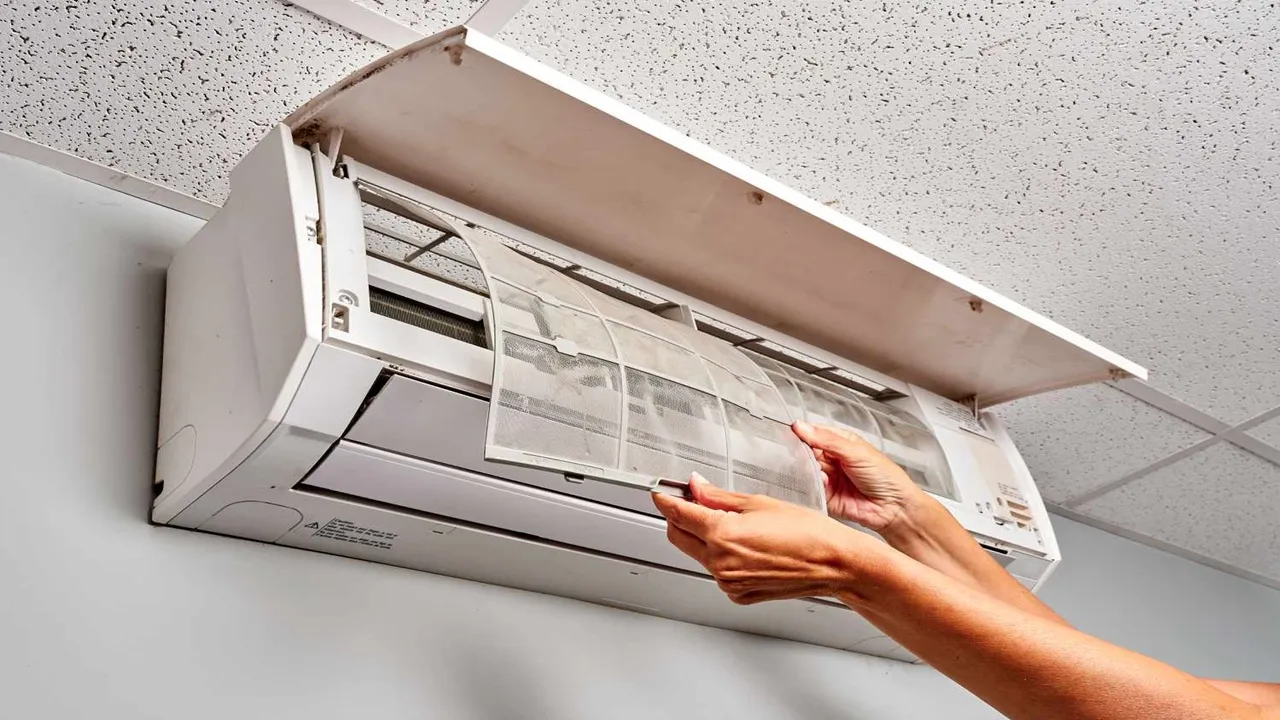 AC Filter Cleaning 