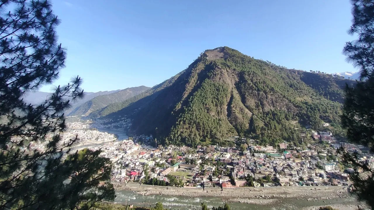 Helicopter crash, uttarakhand news, uttarkash, chardham yatra, chardham yatra 2025, helicopter crash in Uttarkashi, Major accident in Uttarakhand, helicopter crash, Uttarakhand,Uttarkashi,Uttarkashi chopper crash,উত্তরাখণ্ডে হেলিকপ্টার দুর্ঘটনা,হেলিকপ্টার দুর্ঘটনা