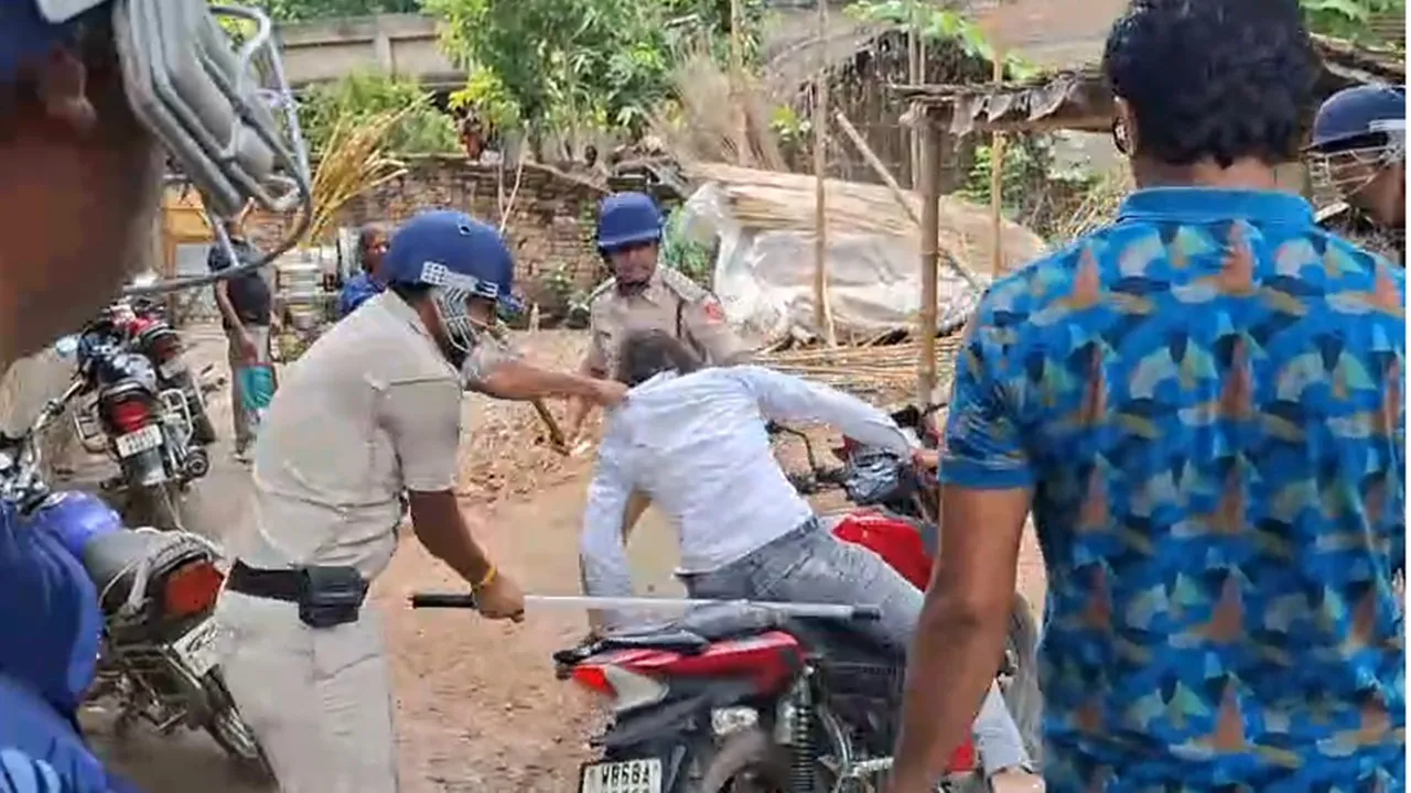 murshidabad-cooperative-bank-election-violence-daulatabad-tmc-vs-congress