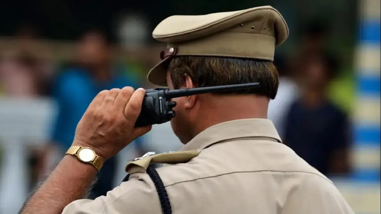 Swasthya Bhavan bomb threat,  Kolkata Health Bhavan email threat  ,Health Bhavan explosive threat,  Kolkata Health Bhavan security alert,  Health Bhavan police investigation,  Health Bhavan bomb squad deployment,  Kolkata Health Bhavan threat email,  Health Bhavan security measures  ,Health Bhavan threat probe  ,Kolkata Health Bhavan email warning,স্বাস্থ্য ভবন বোমা হুমকি,  কলকাতা স্বাস্থ্য ভবন ইমেল হুমকি,  স্বাস্থ্য ভবন বিস্ফোরক ইমেল,  কলকাতা স্বাস্থ্য ভবন নিরাপত্তা,  স্বাস্থ্য ভবন পুলিশ তদন্ত
