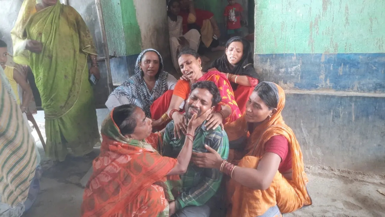 Murder  ,Youth's body  ,Brick wall,  Body concealed,  Newly built wall,  Evidence tampering , Homicide  ,Girlfriend murder,  Cement blocks,  Hidden tomb,খুন,  যুবকের দেহ  ,ইটের গাঁথুনি  ,দেহ লুকানো  ,নির্মাণাধীন দেয়াল  ,প্রমাণ লোপাট  ,হত্যাকাণ্ড  ,প্রেমিকা হত্যা  ,সিমেন্ট ব্লক  ,গোপন সমাধি