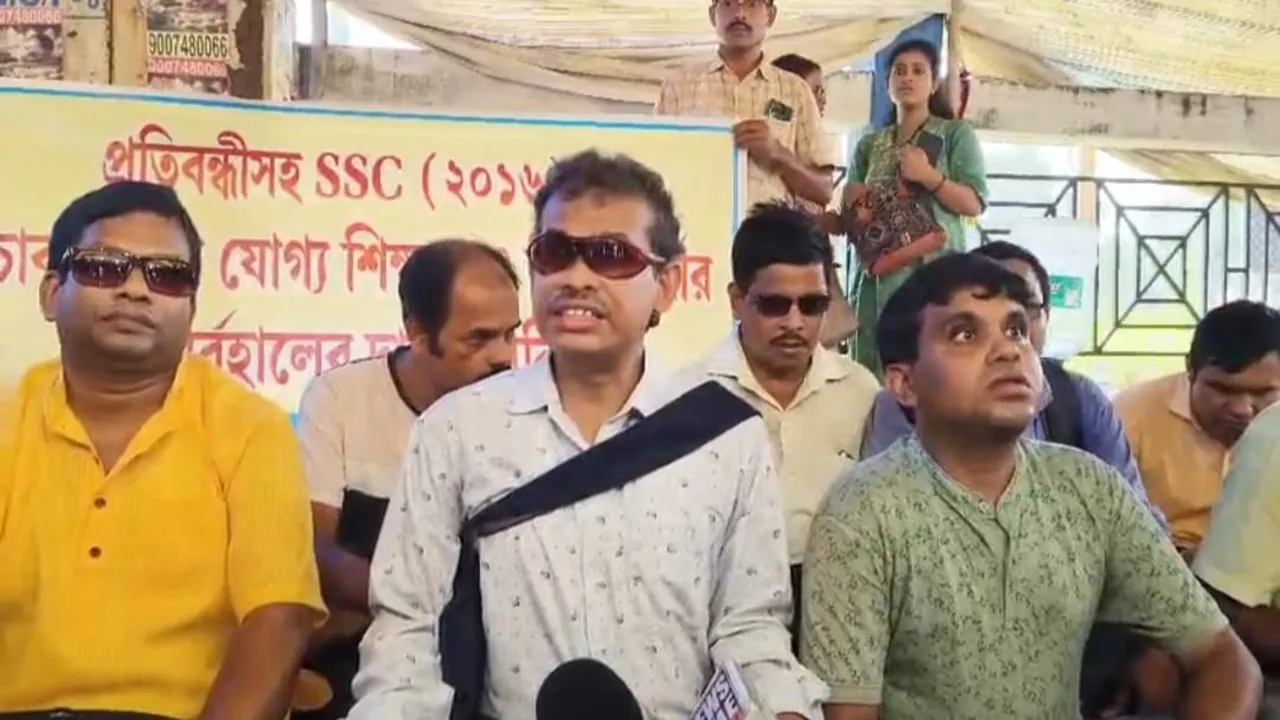 All Bengal Blind Teachers Association  ,Job reinstatement demand  ,SSC recruitment cancellation,  Supreme Court verdict,  Letter to Bratya Basu,  Bikash Bhavan protest  ,Deserving Teachers Rights Forum,  Visually impaired teachers protest,  Boycott of fresh recruitment exam,  Demand for job restoration,অল বেঙ্গল ব্লাইন্ড টিচার্স অ্যাসোসিয়েশন  ,চাকরি ফেরানোর দাবি,  SSC নিয়োগ বাতিল  ,সুপ্রিম কোর্টের রায়  ,ব্রাত্য বসুকে চিঠি  ,বিকাশ ভবন অবস্থান বিক্ষোভ,  যোগ্য শিক্ষক শিক্ষিকা অধিকার মঞ্চ  ,দৃষ্টিহীন শিক্ষক আন্দোলন,  নিয়োগ পরীক্ষা বয়কট,  চাকরি পুনর্বহাল দাবি