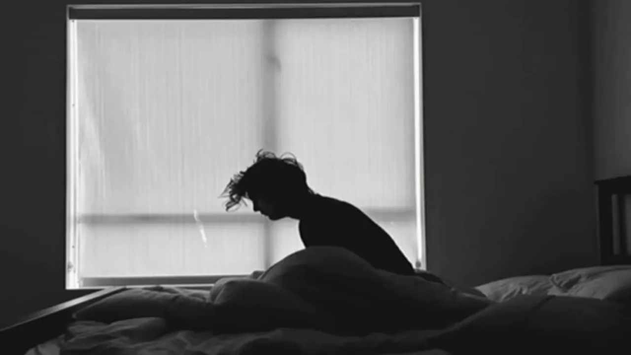 Sleep Care Lifestyle: ঘনঘন ঘুম থেকে জেগে ওঠার সমস্যা অনেকেরই রয়েছে।