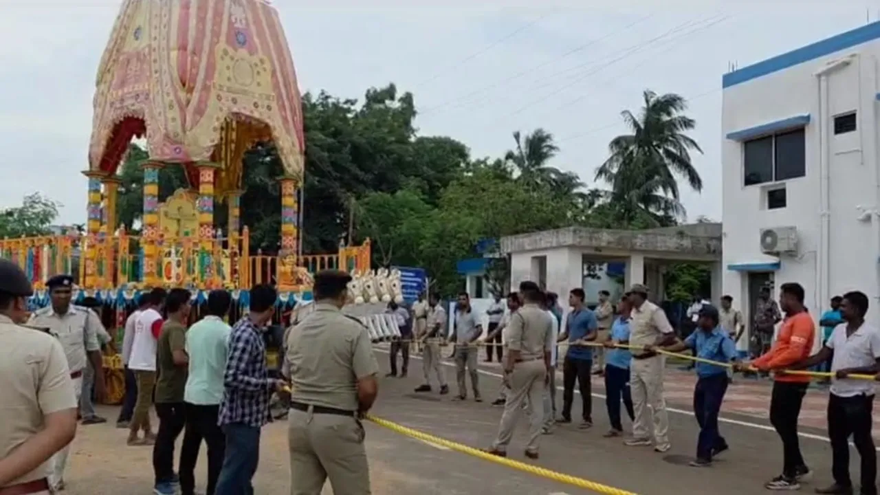 Digha Rath Yatra rehearsal,  three chariots trial pull,  Masir Bari route,  police civic security  ,administrative preparation , issues identified and resolved  ,new Jagannath temple,দিঘা রথযাত্রা মহড়া,  তিনটি রথ পরীক্ষামূলক টানা,  মাসির বাড়ি রাস্তা , পুলিশ এবং সিভিক নিরাপত্তা,  প্রশাসনিক প্রস্তুতি  ,সমস্যা চিহ্নিত ও সমাধান,  নতুন জগন্নাথ মন্দির,Rath Yatra 2025