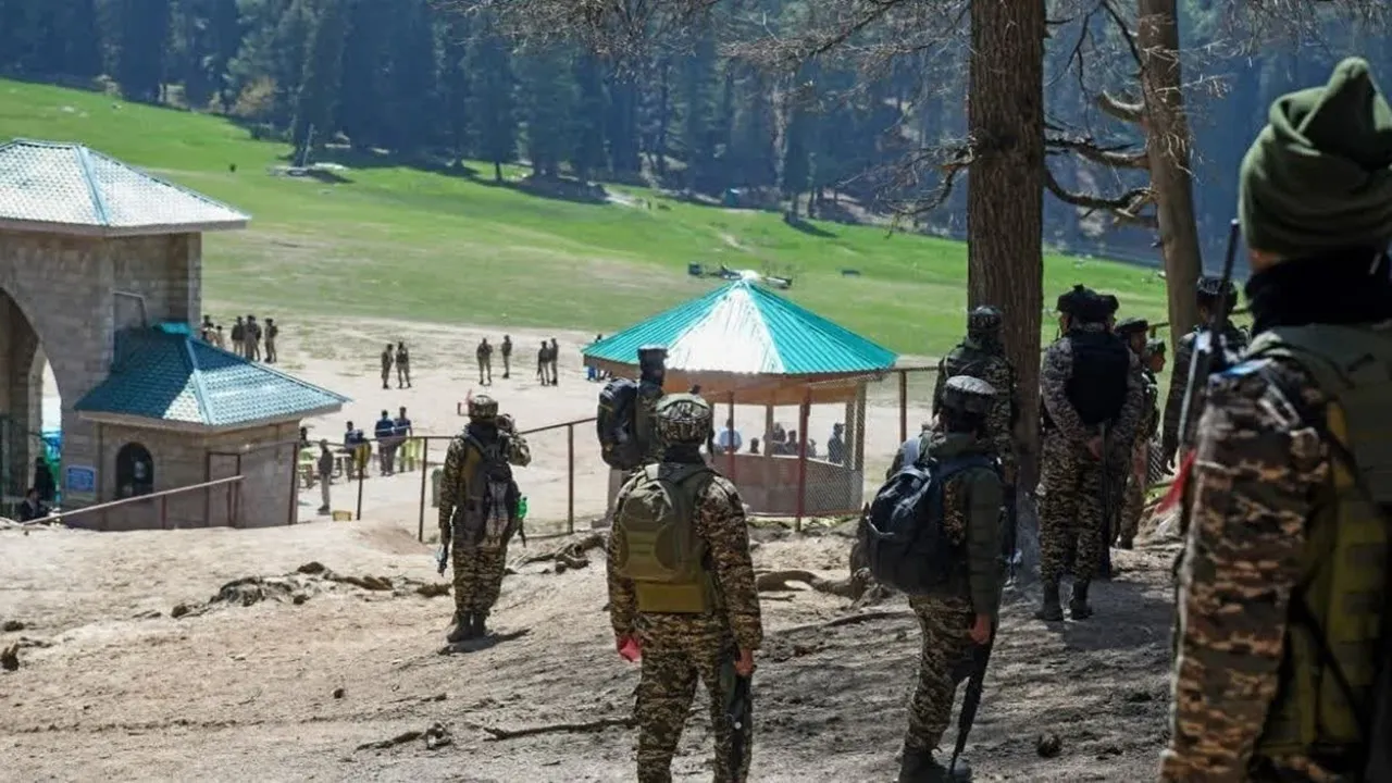 2  PAKISTANI TERRORISTS ARRESTED, लश्कर ए तैयबा, PAHALGAM TERROR ATTACK CASE, SHELTER TO TERRORISTS CHARGES, 2 ARREST FOR HARBOURING TERRORISTS, NIA ARRESTS TWO LOCAL WHO PROVIDED SHELTER TO PAHALGAM ATTACKERS"