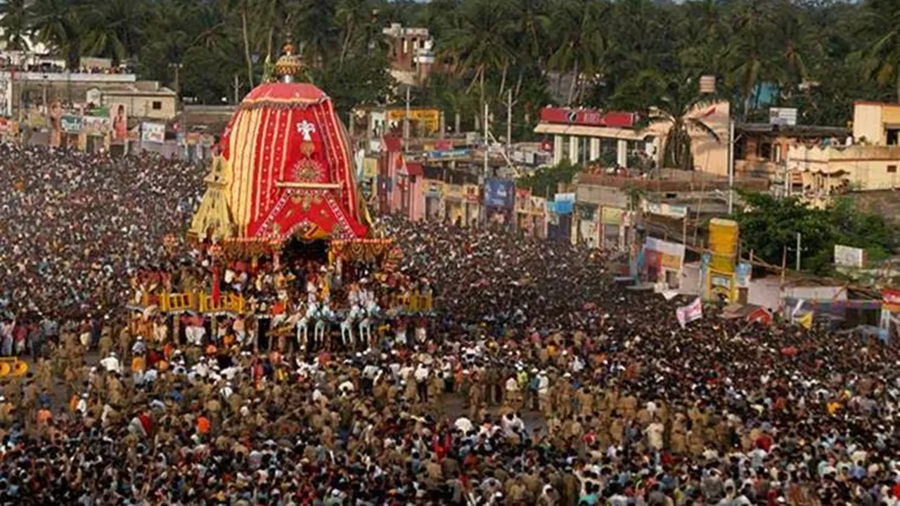 Puri Rath Yatra 2025 special trains,  365 special trains Puri,  East Coast Railway Rath Yatra,  Puri-Visakhapatnam Jagdalpur Santragachi services  ,Pilgrimage rail connectivity Odisha & Bengal  ,Train count up from 315 in 2024,পুরী রথযাত্রা ২০২৫ স্পেশাল ট্রেন,  ৩৬৫টি স্পেশাল ট্রেন পুরী  ,ইস্ট কোস্ট রেলওয়ে বিশেষ সার্ভিস , পুরী–ভিসাখাপাটনম–জগদলপুর–সাঁতরাগাছি ট্রেন  ,ওড়িশা ও বঙ্গের যাত্রী সংযোগ  ,২০২৪’র ৩১৫ থেকে ২০২৫-এ বৃদ্ধি